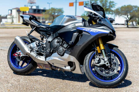 2017 Yamaha YZF-R1