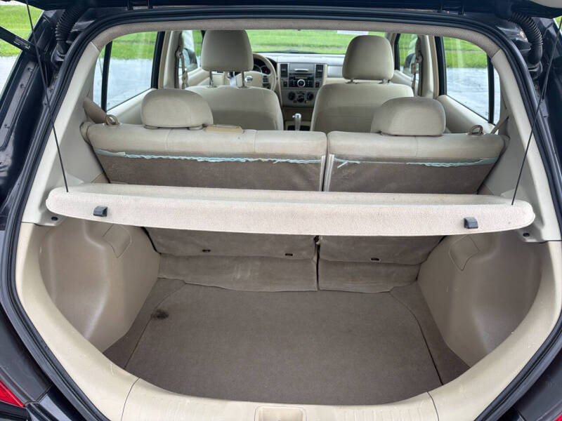 2009 Nissan Versa 1.8 S