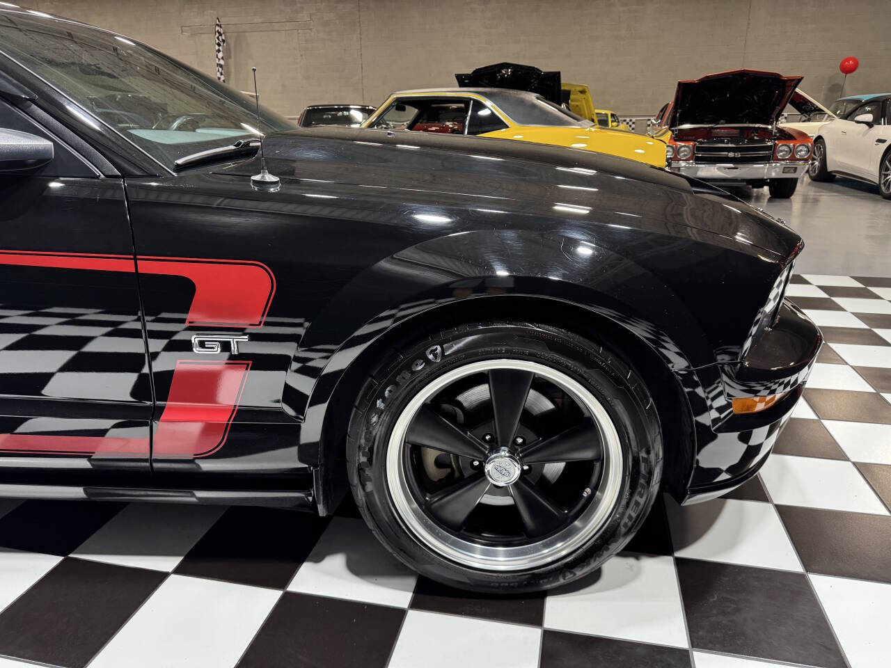 2008 Ford Mustang 28