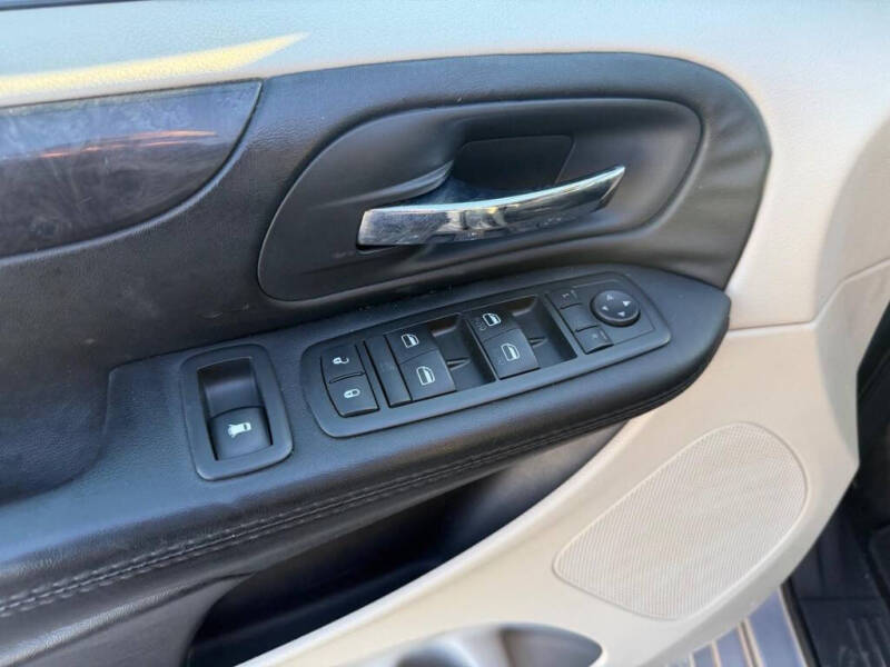 2015 Dodge Grand Caravan SE