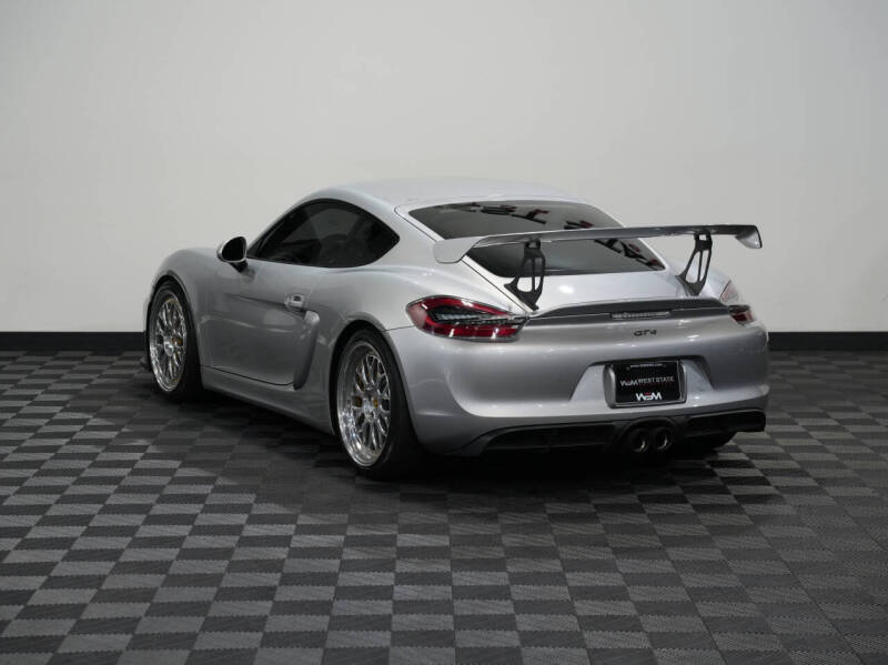2016 Porsche Cayman GT4