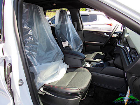 2025 Ford Escape Hybrid ST-Line