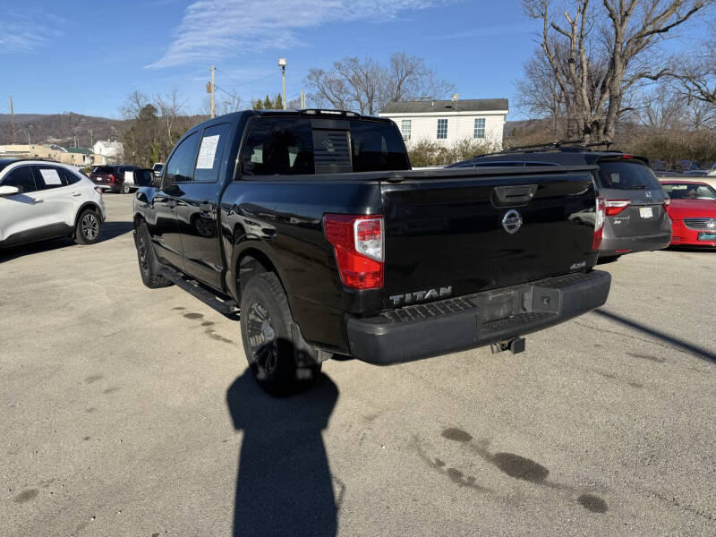 2017 Nissan Titan S