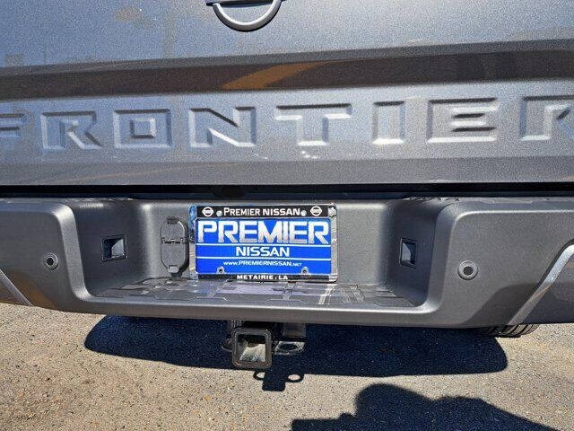 2023 Nissan Frontier SV