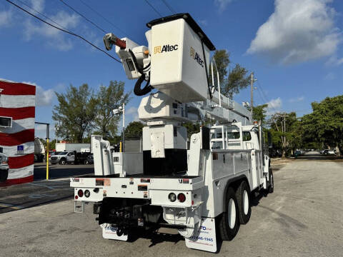 2017 Freightliner M2 106