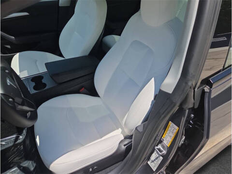 2023 Tesla Model 3 Performance