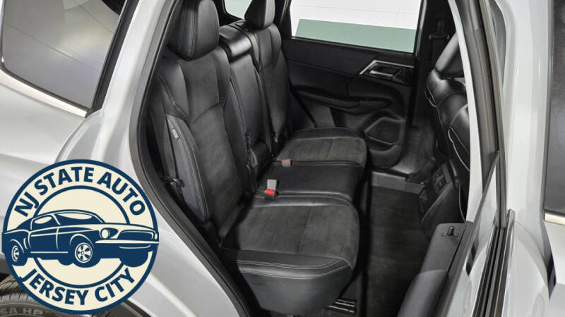 2022 Mitsubishi Outlander SE Launch Edition