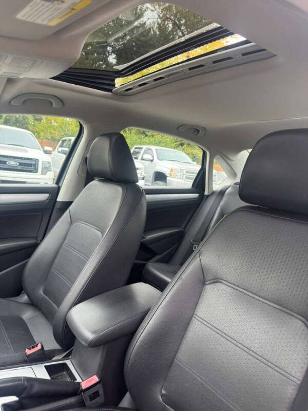 2012 Volkswagen Passat SE