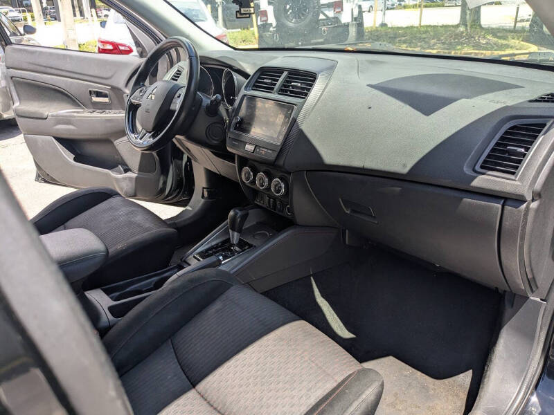 2019 Mitsubishi Outlander Sport SE