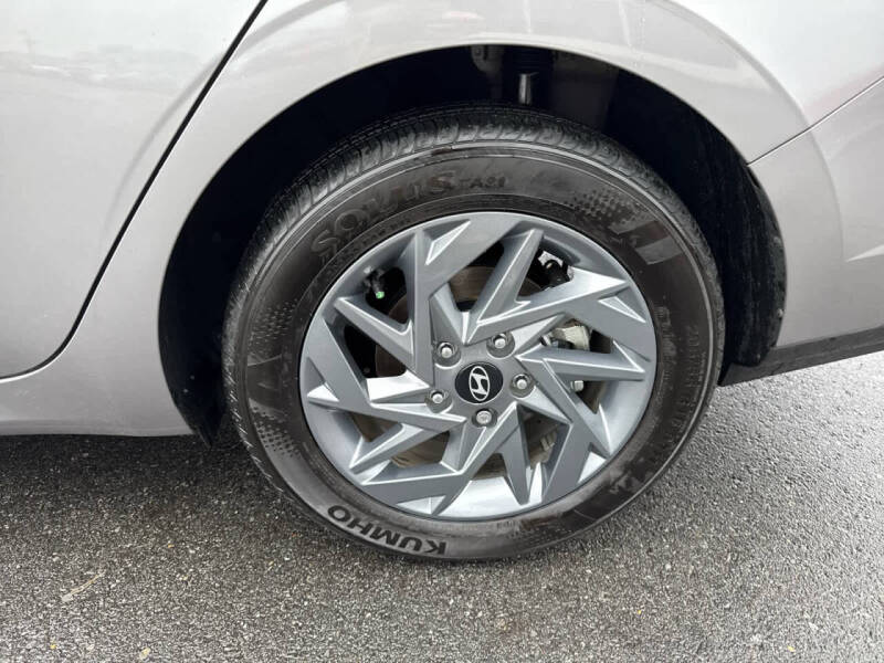 2024 Hyundai Elantra Hybrid Blue