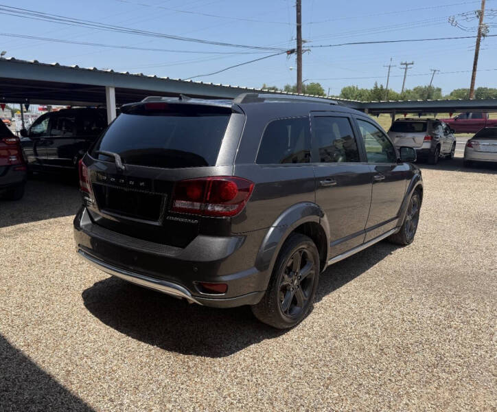 2020 Dodge Journey Crossroad