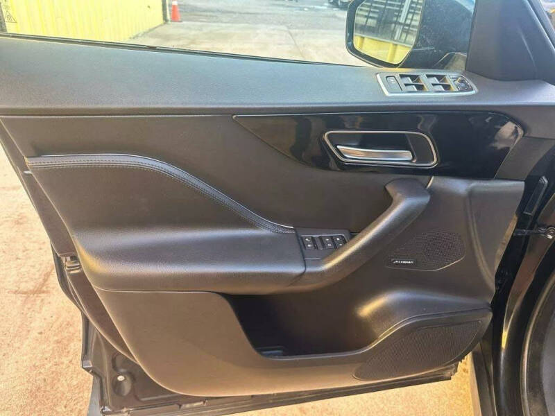 2020 Jaguar F-PACE 25t Premium