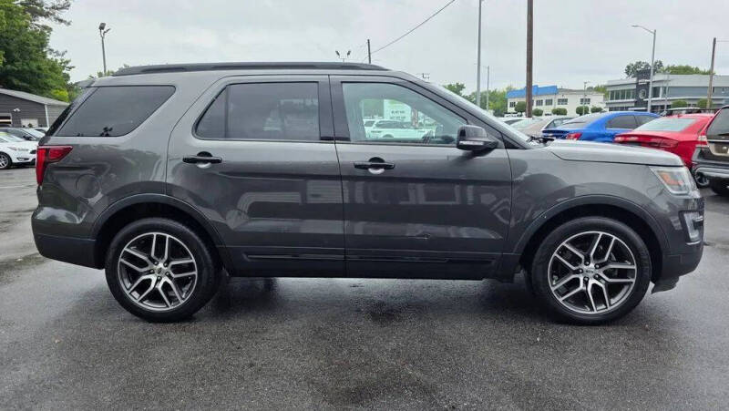 2017 Ford Explorer Sport