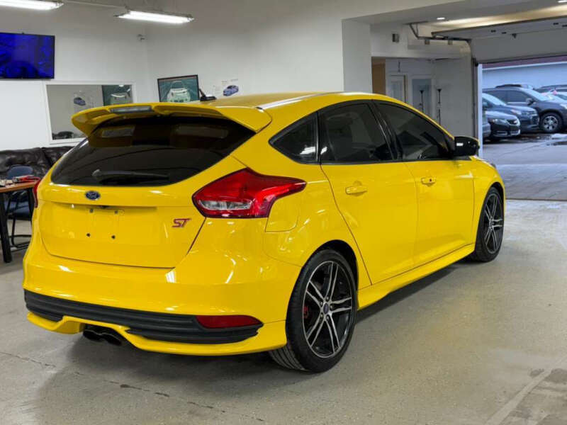 2017 Ford Focus ST