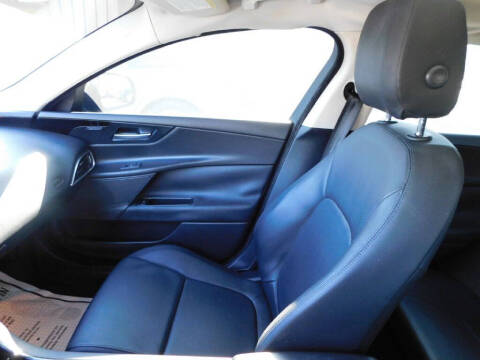 2017 Jaguar XE 25t Premium