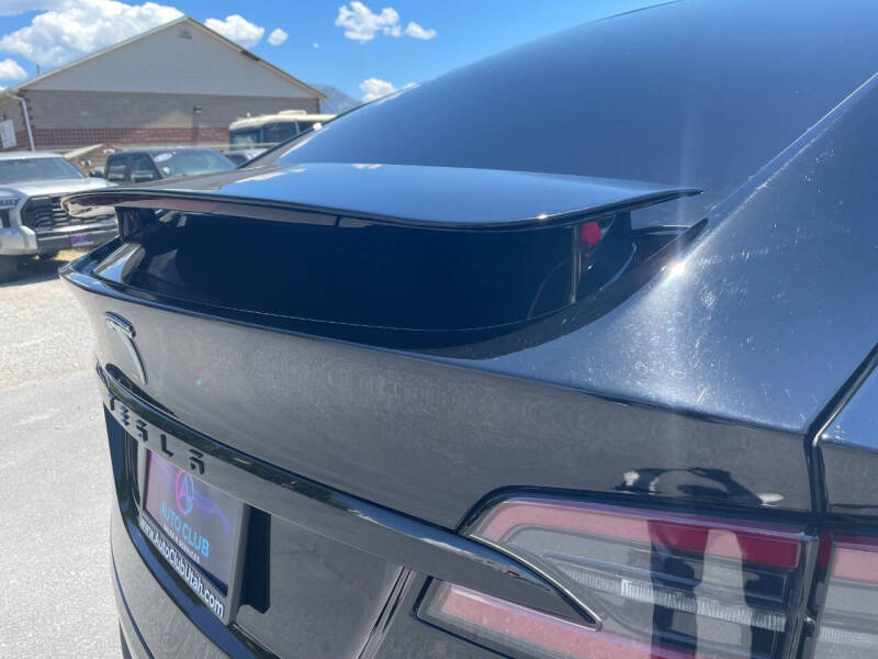 2023 Tesla Model X Standard Range