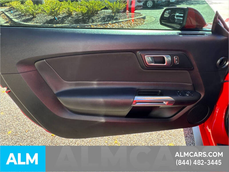 2019 Ford Mustang EcoBoost