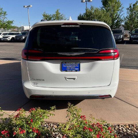 2022 Chrysler Pacifica Touring L