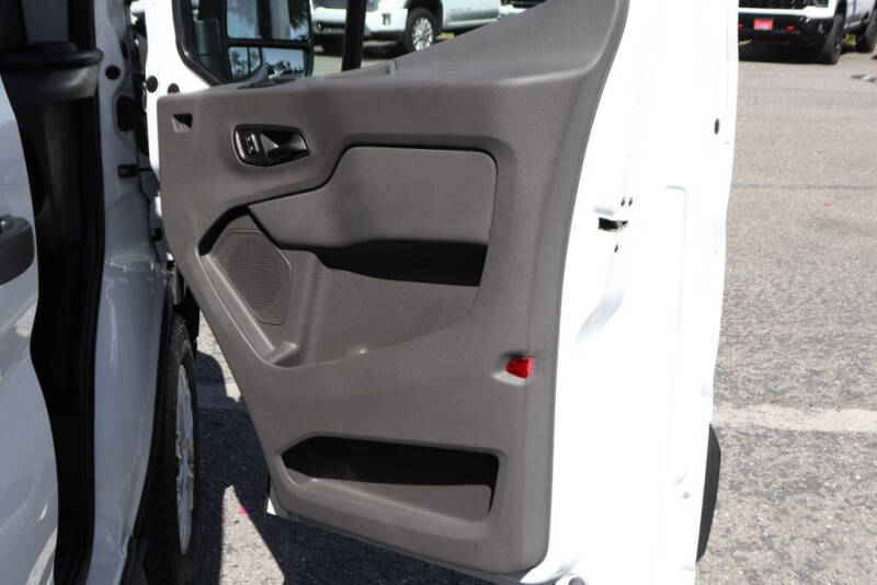 2024 Ford Transit 250