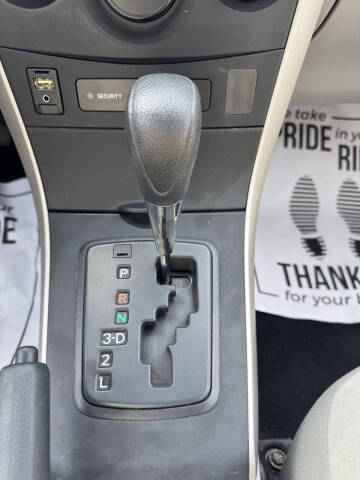 2012 Toyota Corolla LE