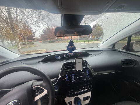 2017 Toyota Prius Two