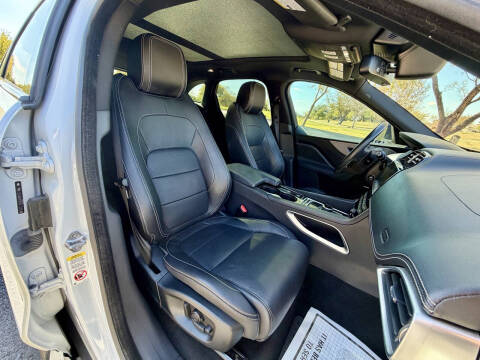 2017 Jaguar F-PACE 20d R-Sport