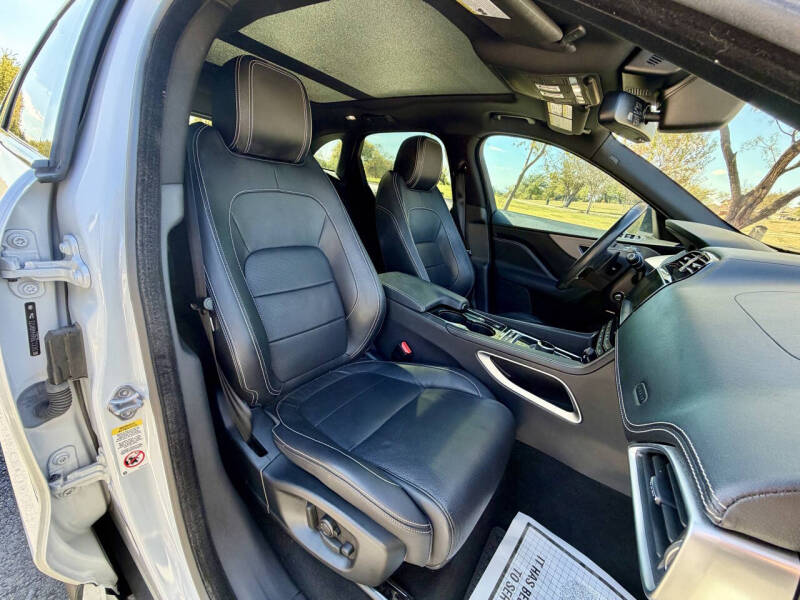 2017 Jaguar F-PACE 20d R-Sport