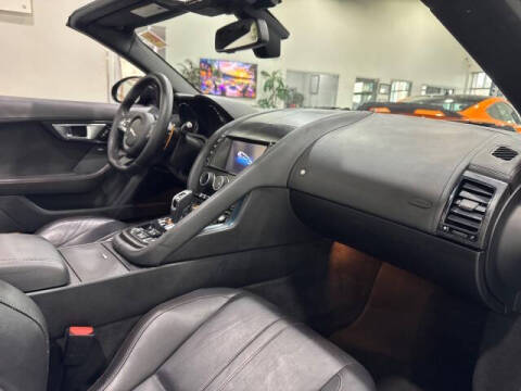 2014 Jaguar F-TYPE V8 S