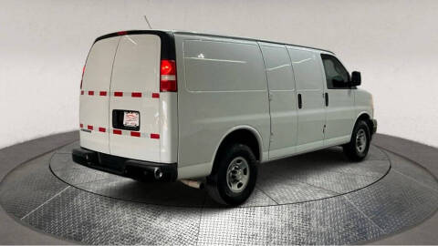 2021 Chevrolet Express 2500