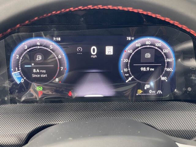 2025 Volkswagen Golf GTI SE