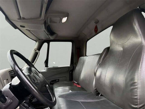 2018 International DuraStar 4300