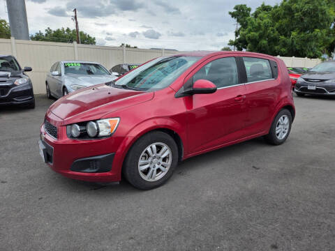 2016 Chevrolet Sonic LT Auto