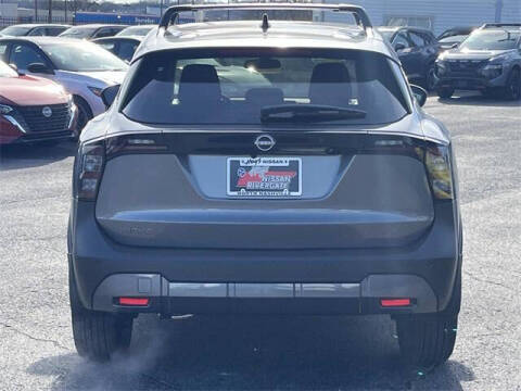 2026 Nissan Kicks SV