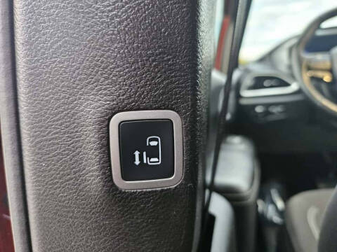 2020 Chrysler Pacifica Touring