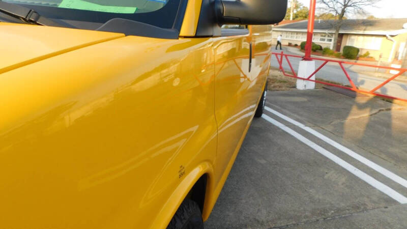 2017 GMC Savana 2500