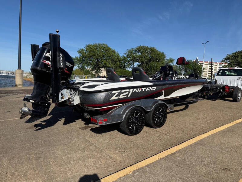 2016 Nitro Z21