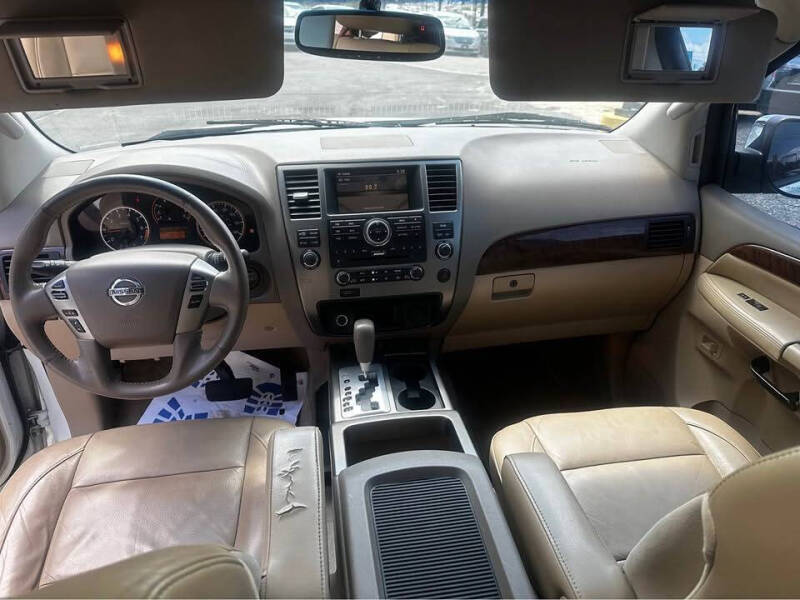 2014 Nissan Armada SL