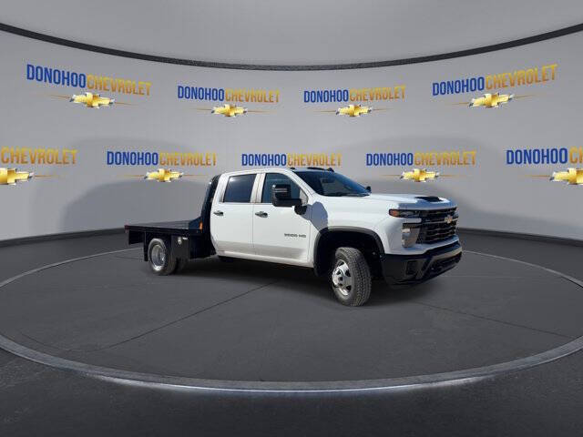 2026 Chevrolet Silverado 3500HD CC Work Truck