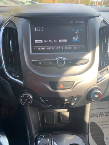 2017 Chevrolet Cruze LT Auto