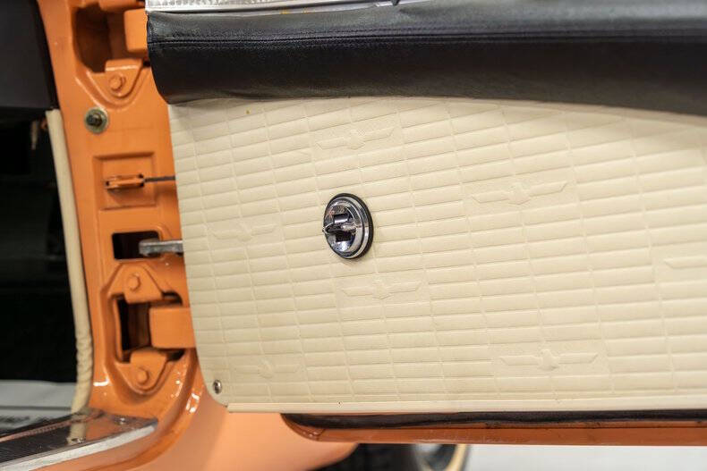 1957 Ford Thunderbird