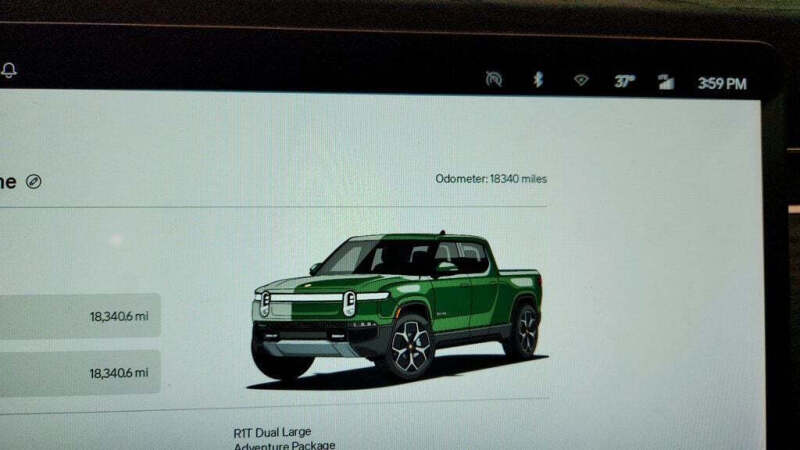 2024 Rivian R1T Adventure