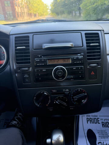 2011 Nissan Versa 1.8 S