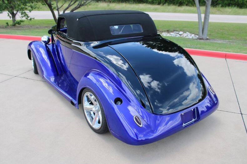 1936 Plymouth Model P2