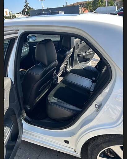 2013 Chrysler 300 SRT8