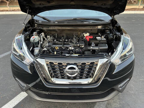 2019 Nissan Kicks SR