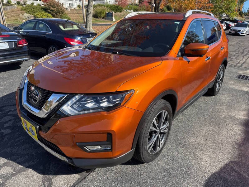 2017 Nissan Rogue SL's photo