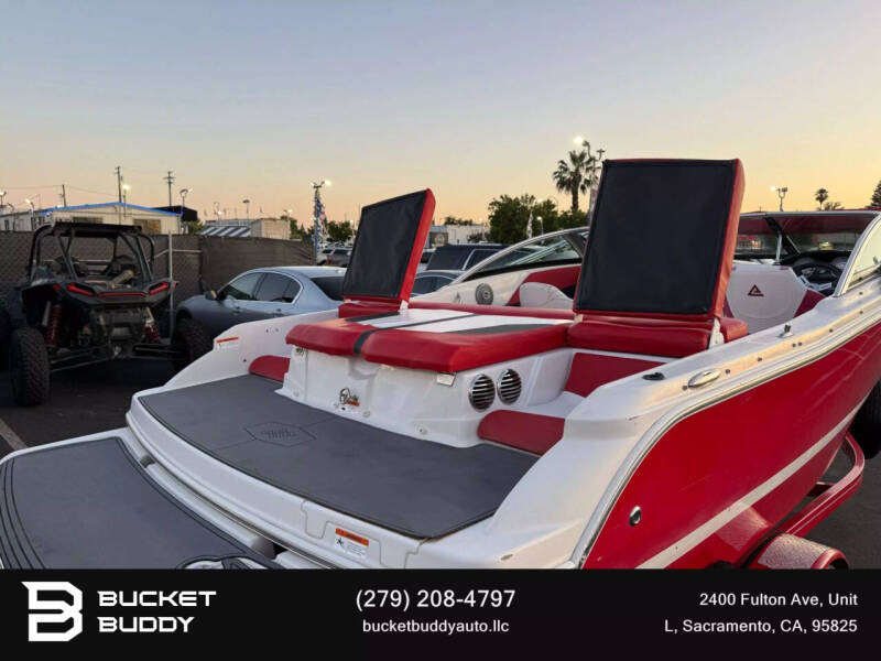 2013 Four Winns 200H