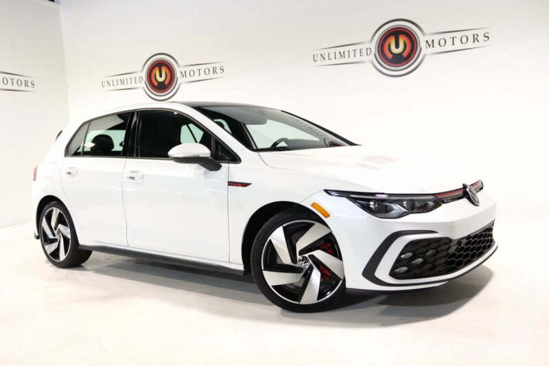 2022 Volkswagen Golf GTI SE