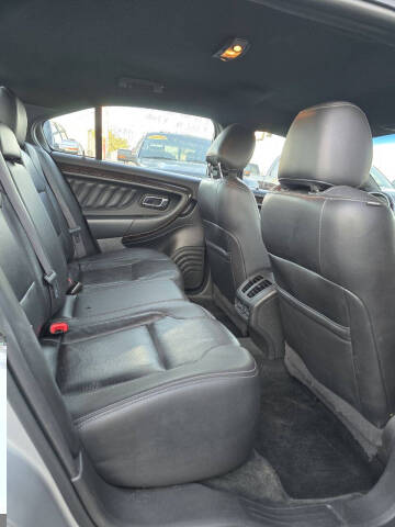 2017 Ford Taurus Limited