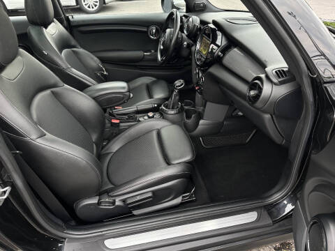 2015 MINI Hardtop 2 Door Cooper